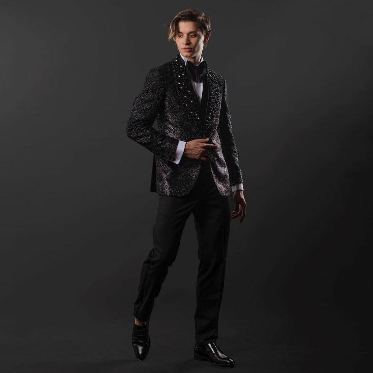 Men Grooming Outfit - Maßgeschneiderte Luxus-Anzüge mit Perlen und Diamanten